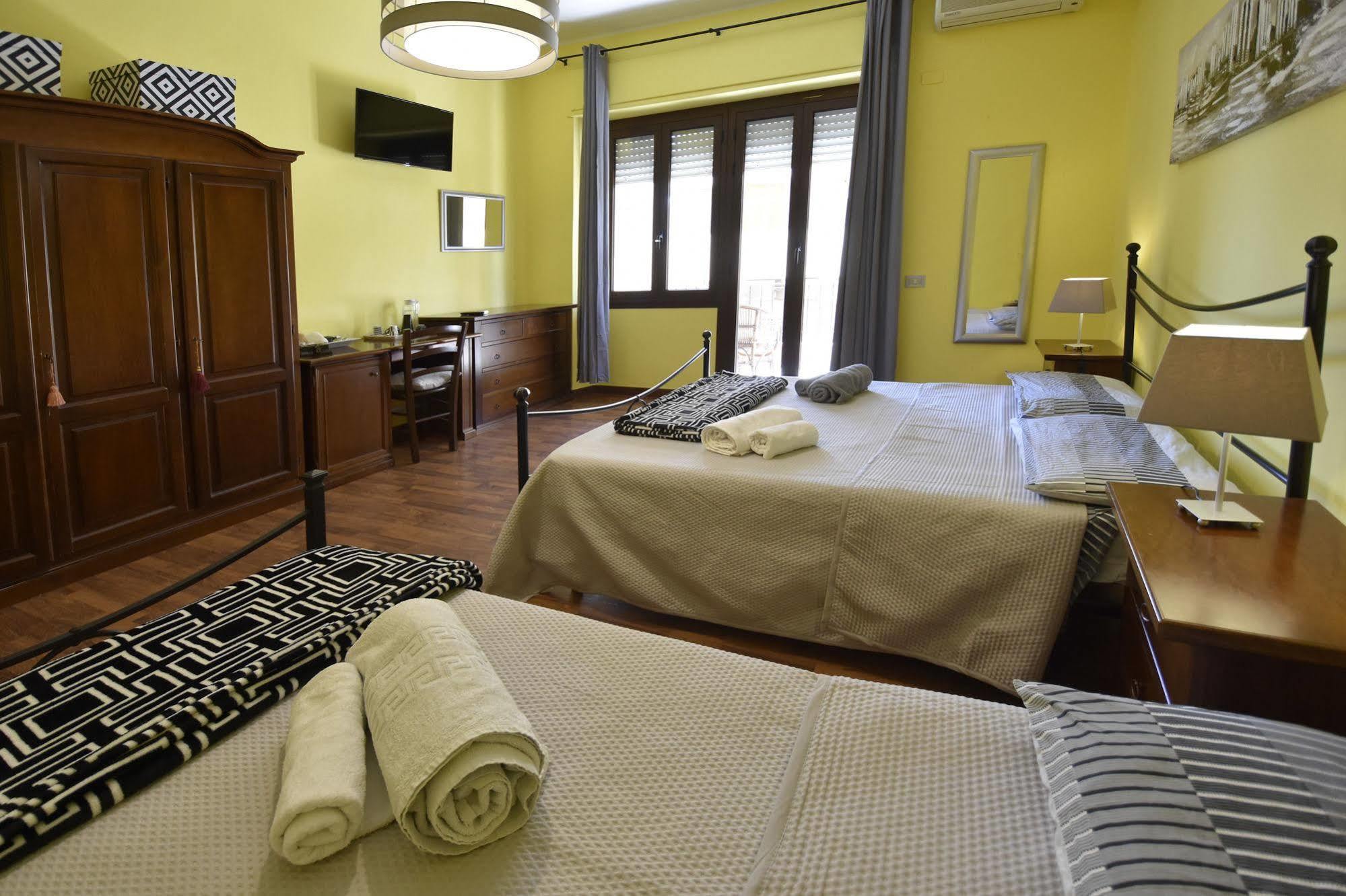 Cerdena Rooms Cagliari Exterior photo