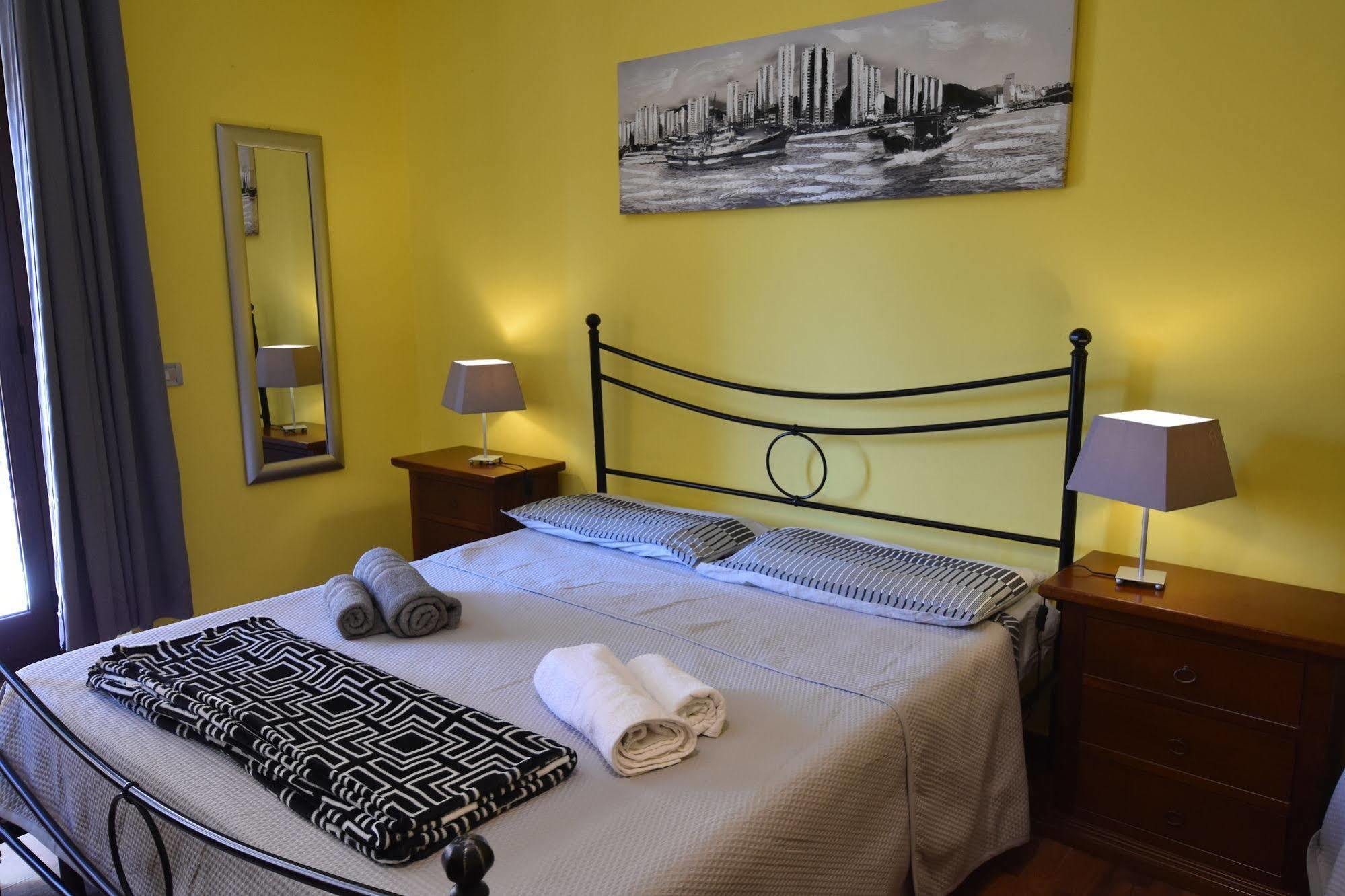 Cerdena Rooms Cagliari Exterior photo